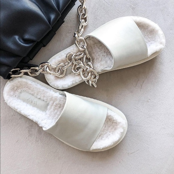 Zara Shoes - 𝗡𝗪𝗧 𝗭𝗮𝗿𝗮 • Low Heel Leather Sandals